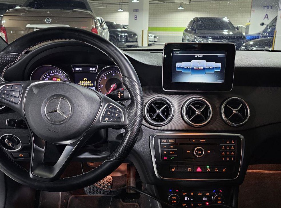 벤츠 CLA 클래스 CLA 200 CDI 사진 6
