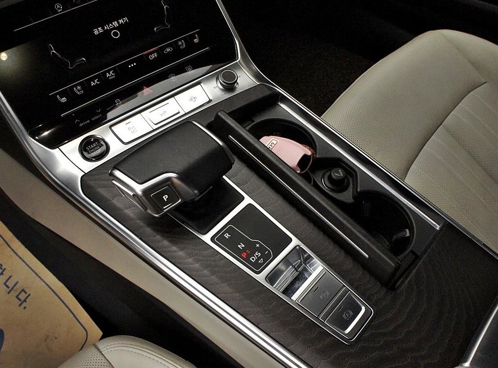 아우디 A6 45 TFSI 콰트로 프리미엄 사진 11