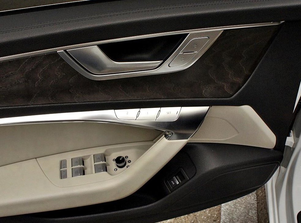 아우디 A6 45 TFSI 콰트로 프리미엄 사진 12