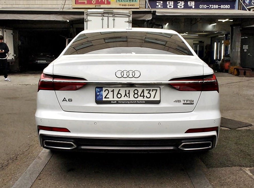 아우디 A6 45 TFSI 콰트로 프리미엄 사진 3