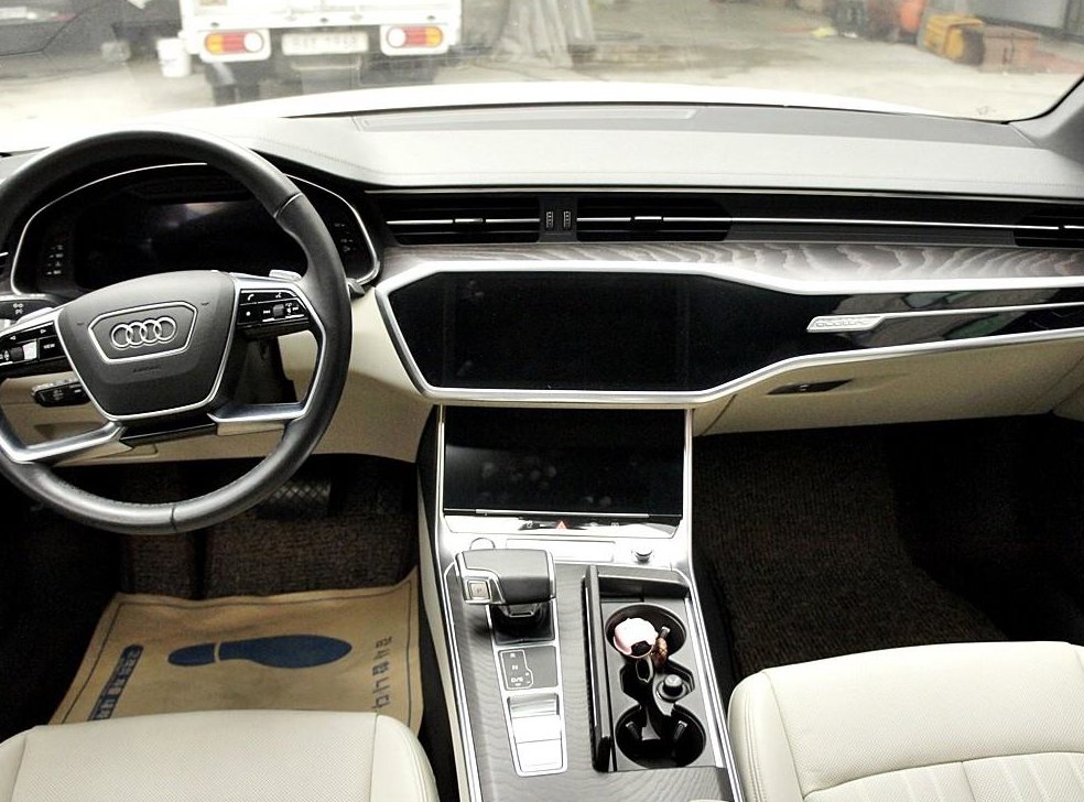 아우디 A6 45 TFSI 콰트로 프리미엄 사진 7