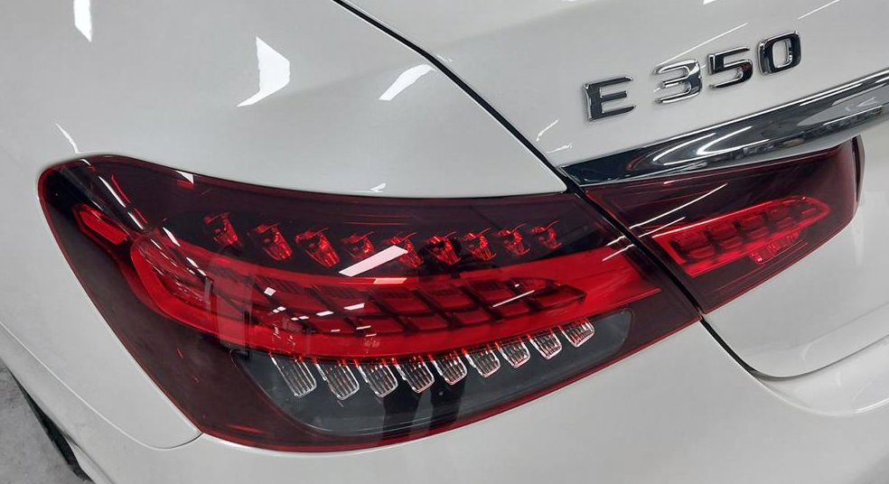 벤츠 E 클래스 E350 4MATIC AMG LINE 사진 18