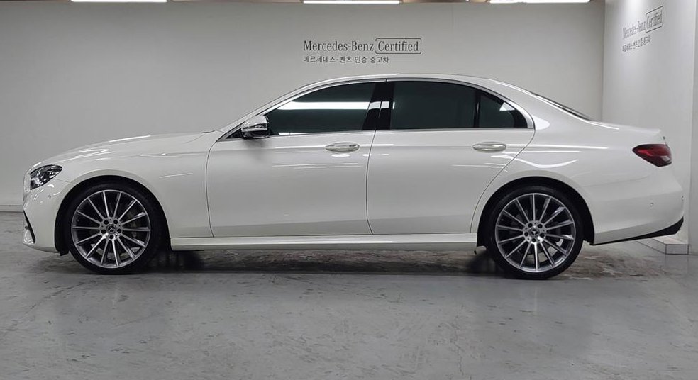 벤츠 E 클래스 E350 4MATIC AMG LINE 사진 6