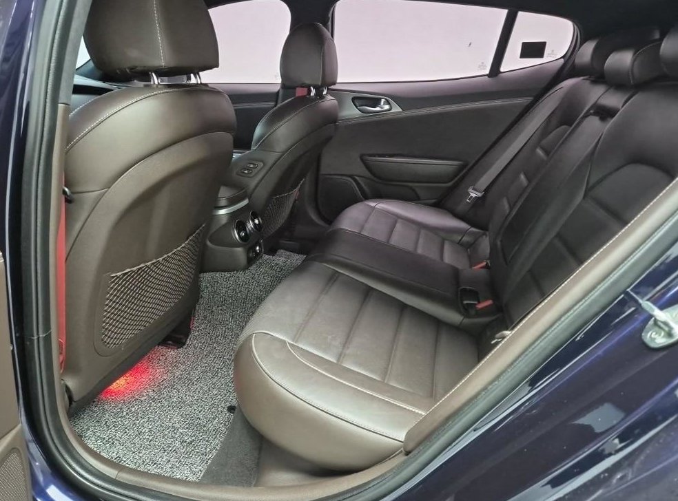 기아 스팅어 가솔린 2.0 터보 AWD 사진 12