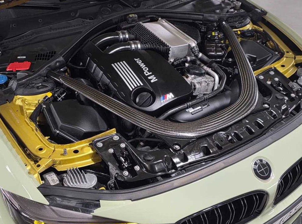 BMW 3시리즈 M3 세단 컴패티션 사진 18