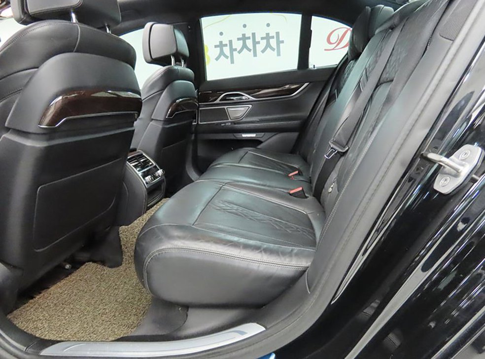BMW 7시리즈 730d xDrive 사진 6