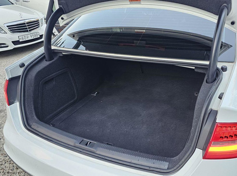아우디 A4 35 TDI 콰트로 사진 16