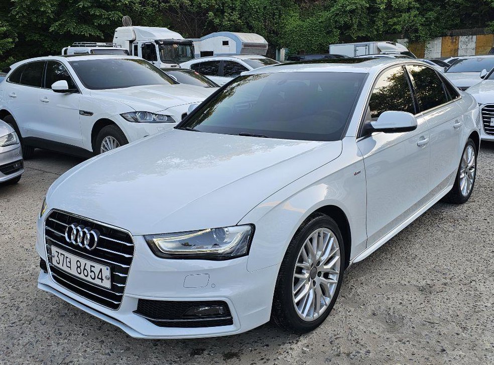 아우디 A4 35 TDI 콰트로 사진 2