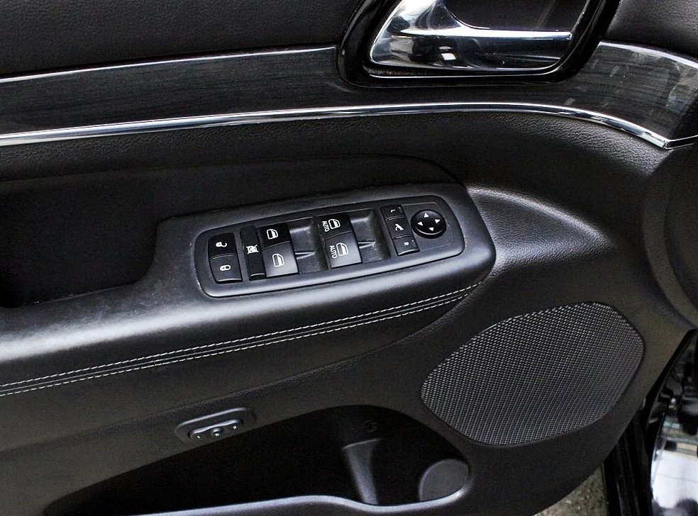 지프 체로키 3.6 V6 사진 12