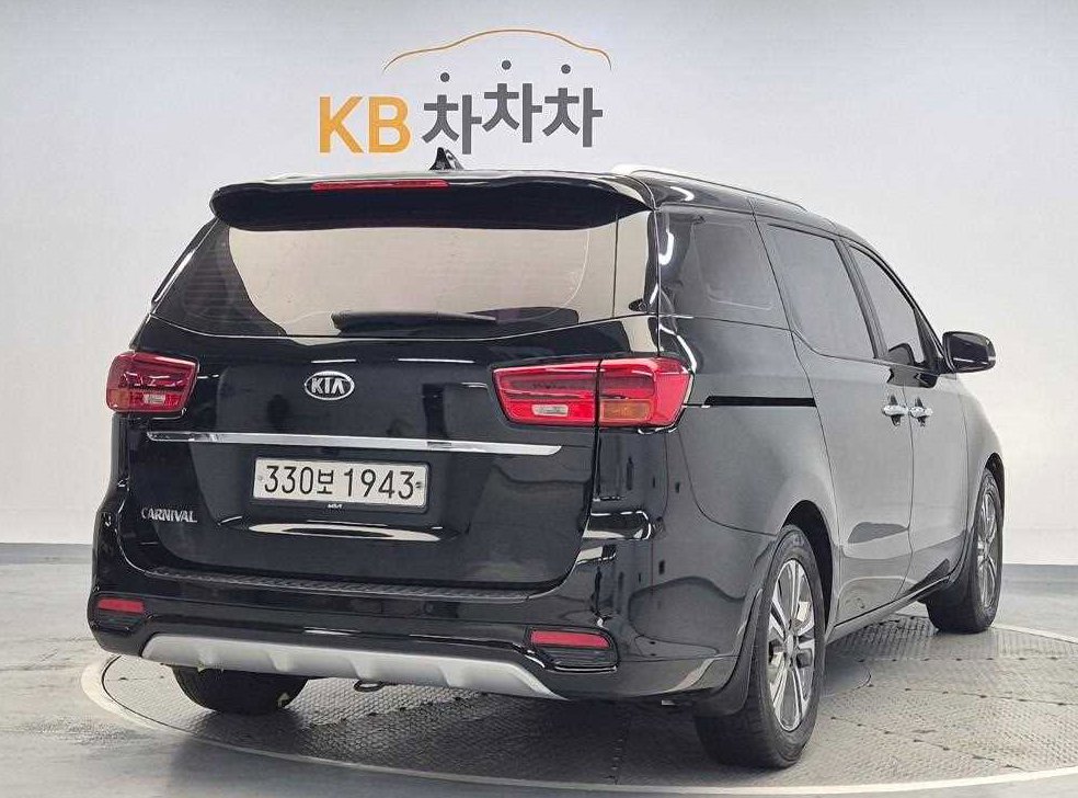 기아 카니발 디젤 9인승 럭셔리 사진 3