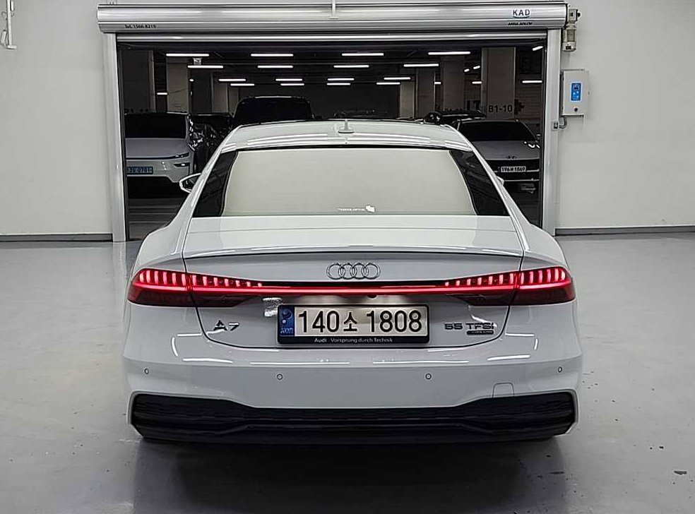 아우디 A7 55 TFSI 콰트로 프리미엄 사진 2