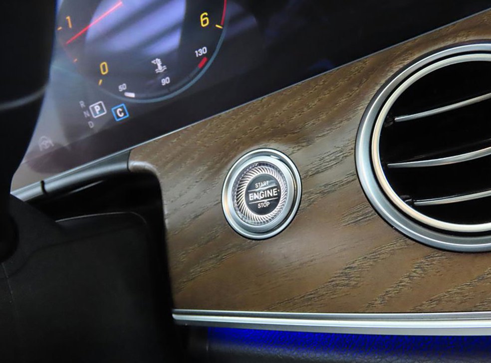 벤츠 E 클래스 E220d 4MATIC 익스클루시브 사진 12