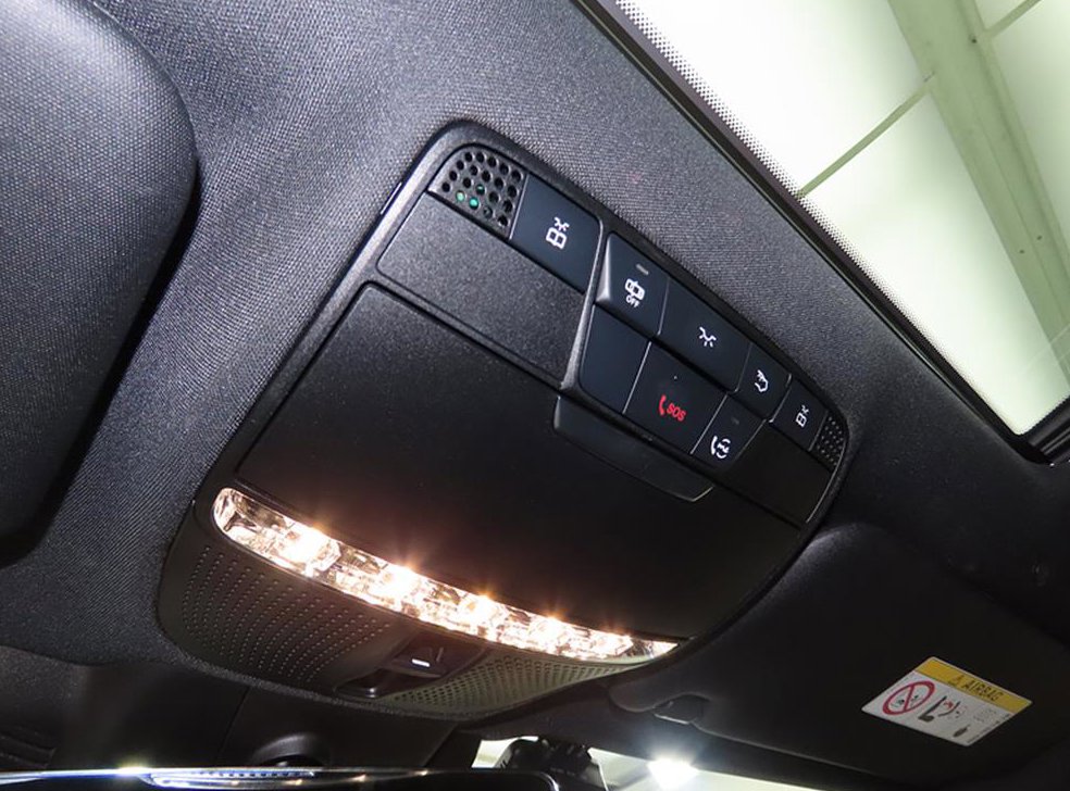 벤츠 E 클래스 E220d 4MATIC 익스클루시브 사진 13