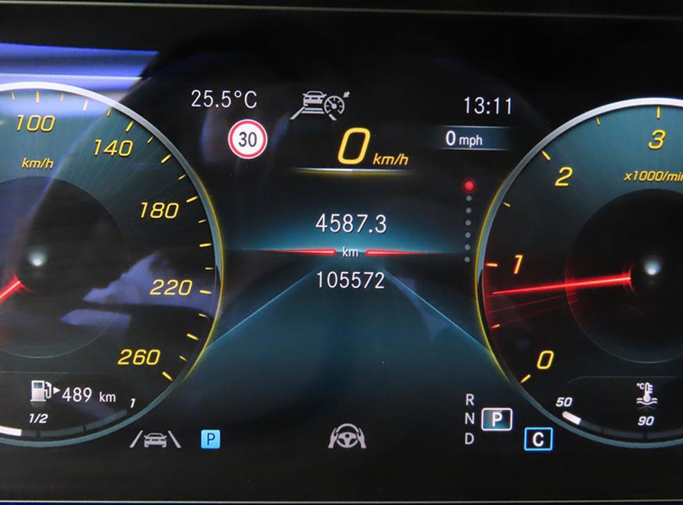 벤츠 E 클래스 E220d 4MATIC 익스클루시브 사진 9