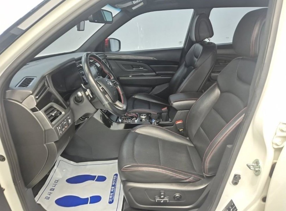 KG모빌리티(쌍용)  코란도 4WD 가솔린 1.5 R-플러스 사진 11