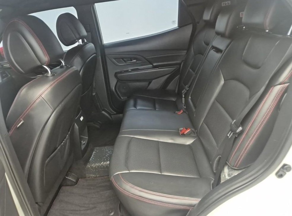 KG모빌리티(쌍용)  코란도 4WD 가솔린 1.5 R-플러스 사진 12