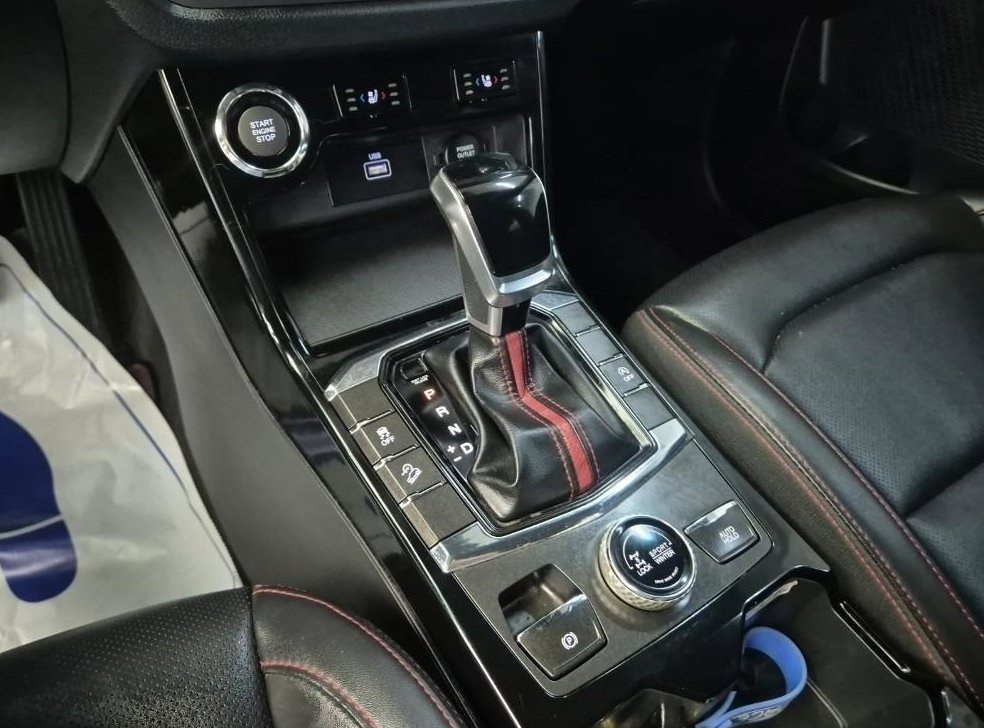 KG모빌리티(쌍용)  코란도 4WD 가솔린 1.5 R-플러스 사진 8