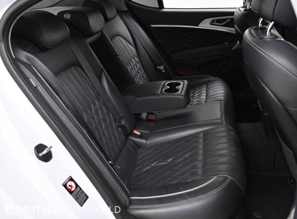 제네시스 G70 2.2D AWD 사진 12