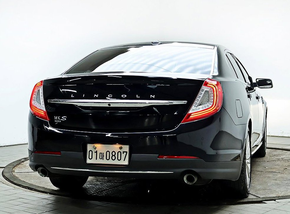 링컨 MKS 3.5 AWD 사진 3