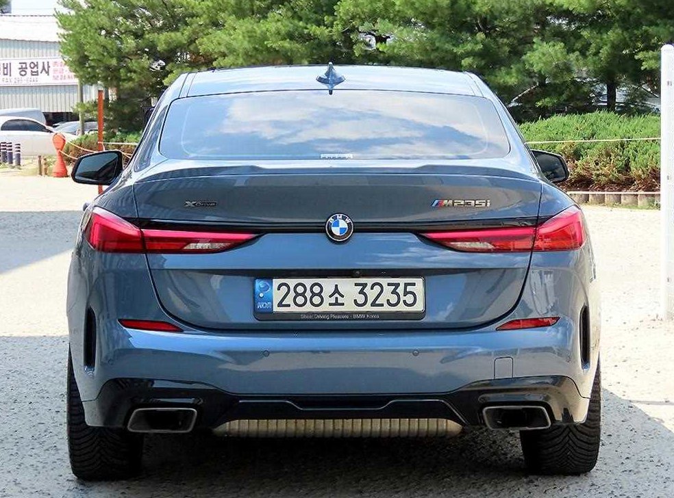 BMW 2시리즈 M235i xDrive 사진 4