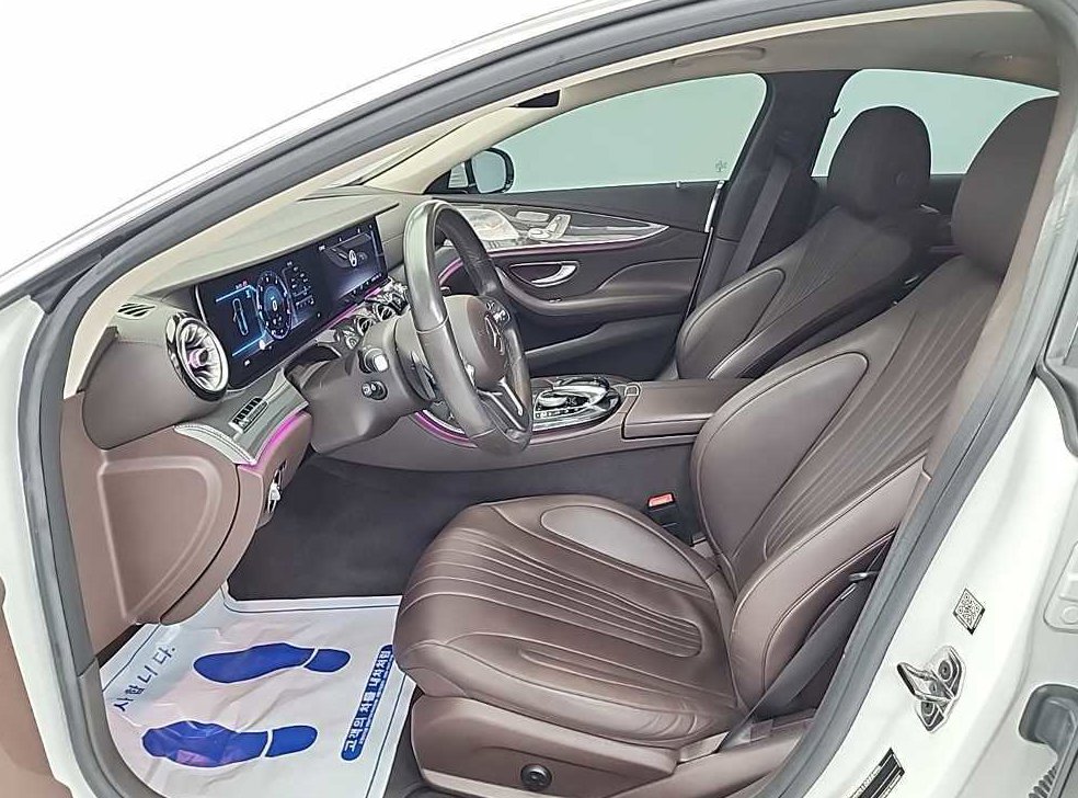 벤츠 CLS 클래스 CLS 300d AMG Line 사진 11