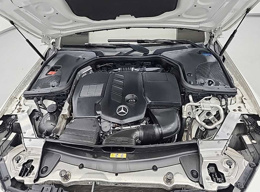 벤츠 CLS 클래스 CLS 300d AMG Line 사진 5