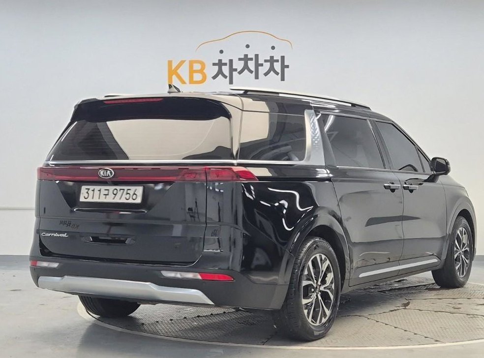 기아 카니발 디젤 9인승 노블레스 사진 3
