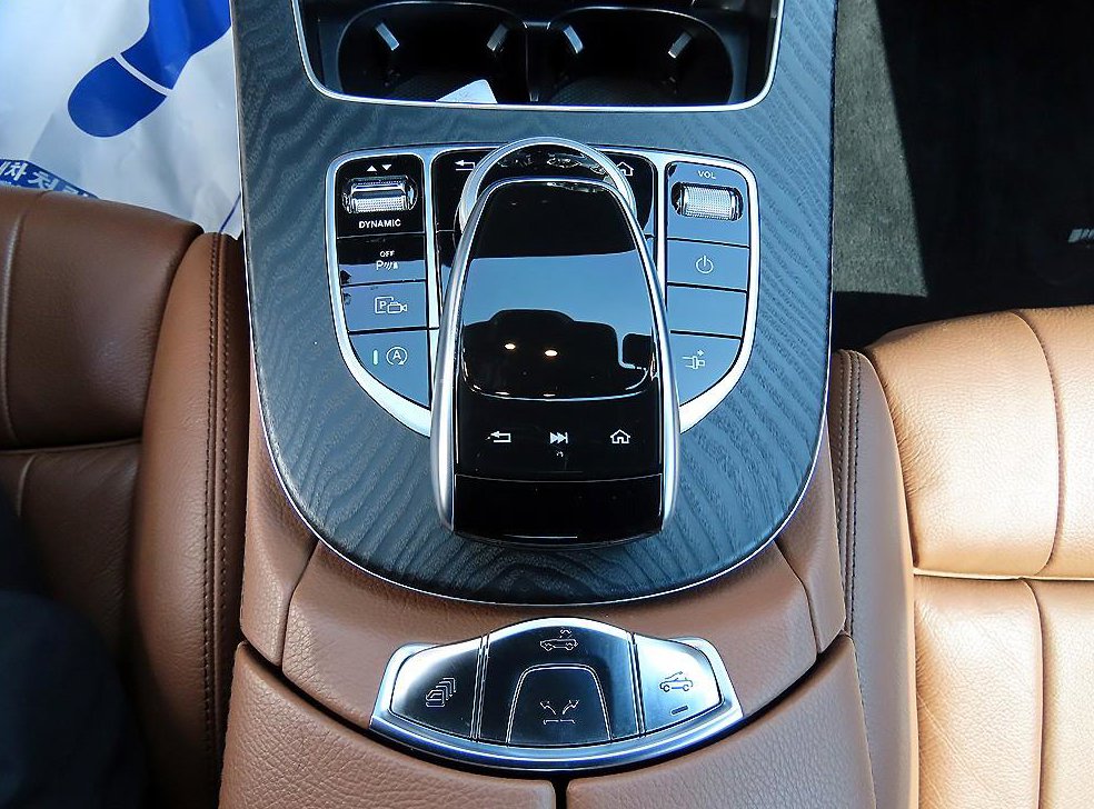 벤츠 E 클래스 E220d 카브리올레 사진 15