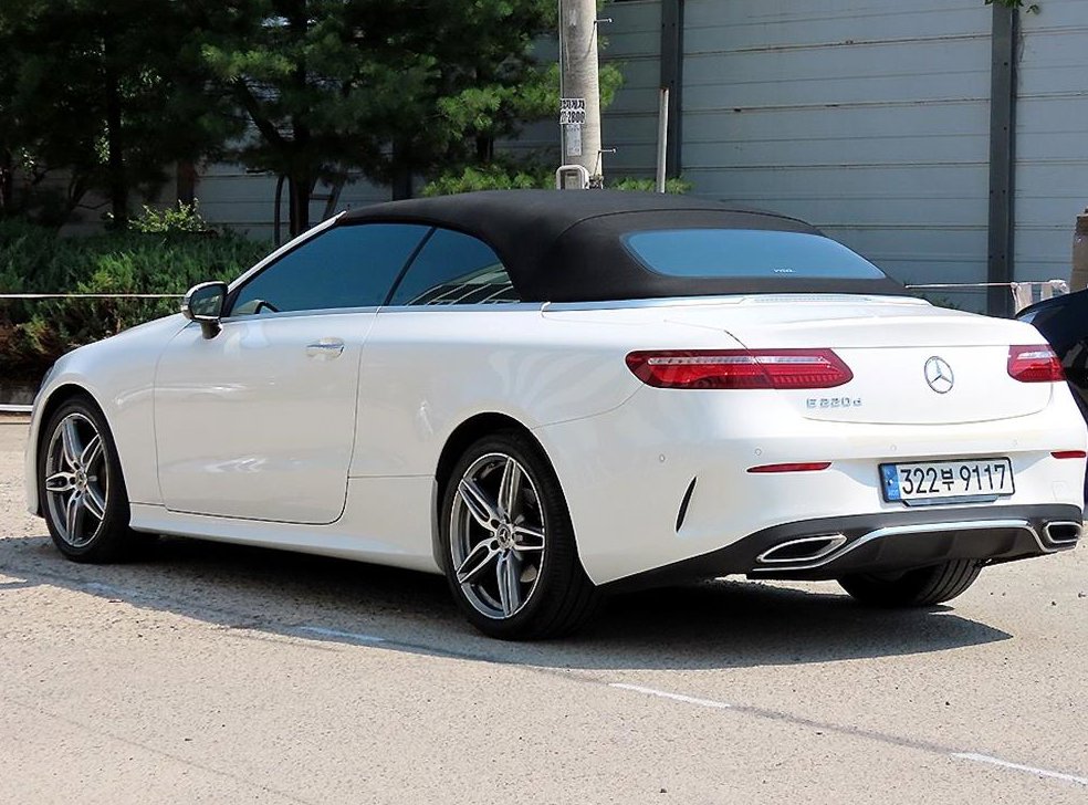 벤츠 E 클래스 E220d 카브리올레 사진 3