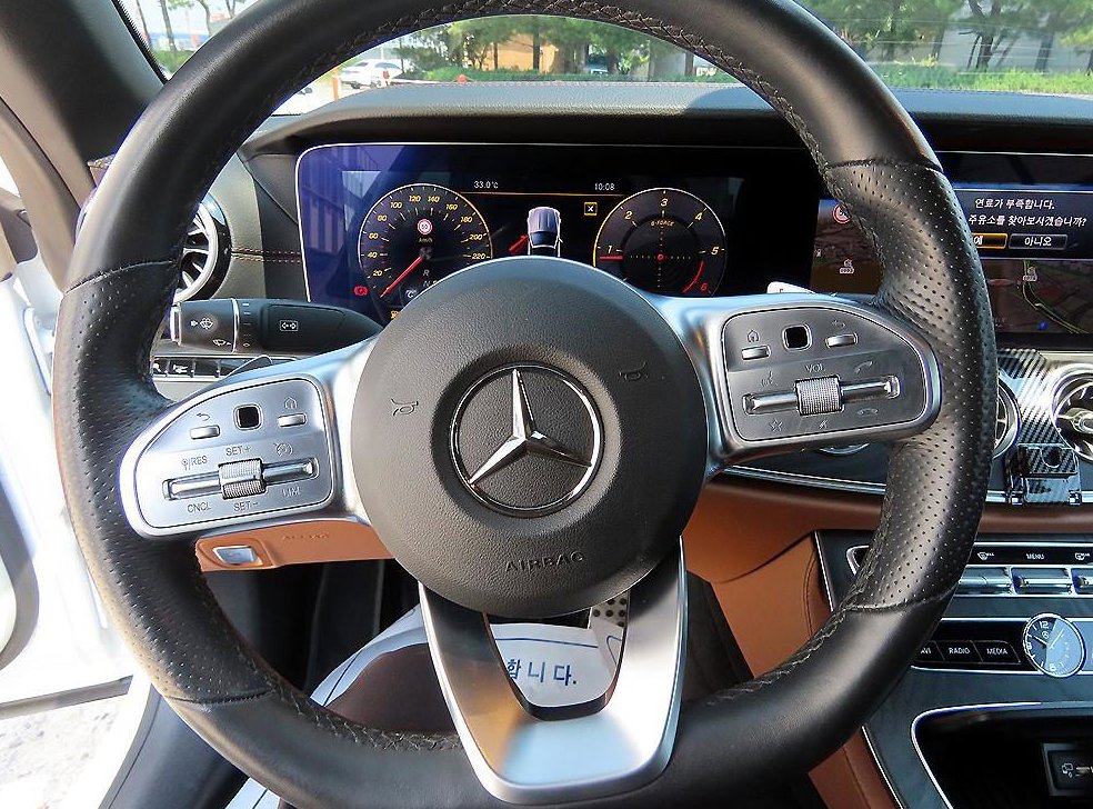 벤츠 E 클래스 E220d 카브리올레 사진 9