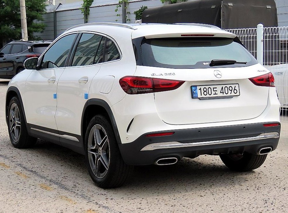벤츠 GLA 클래스 GLA250 4MATIC 사진 3