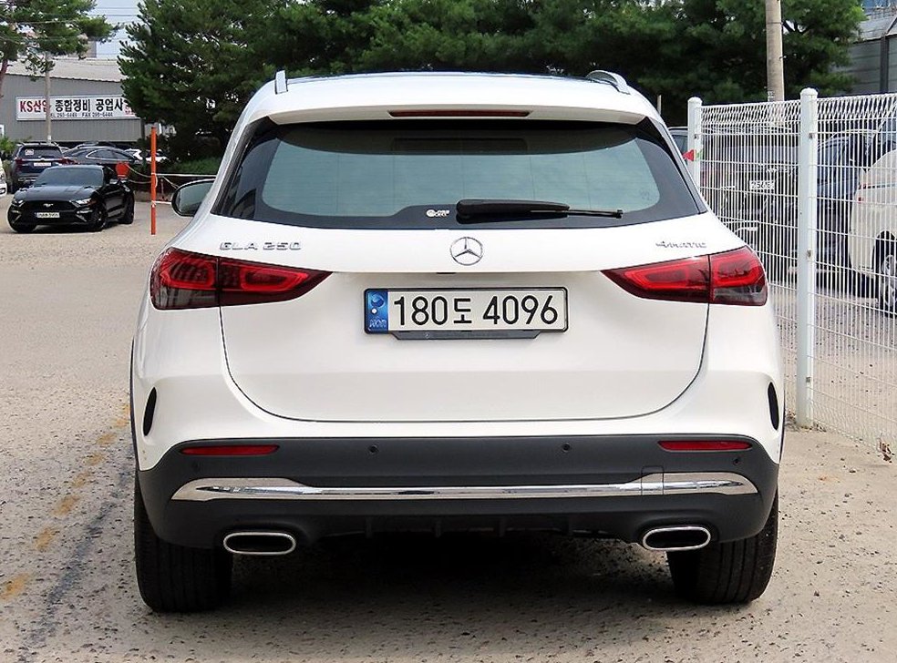 벤츠 GLA 클래스 GLA250 4MATIC 사진 4