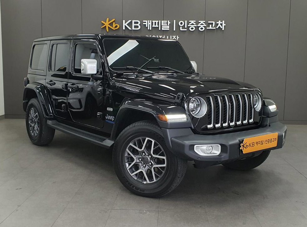 지프 랭글러 2.0 오버랜드 4xe 4도어 사진 2