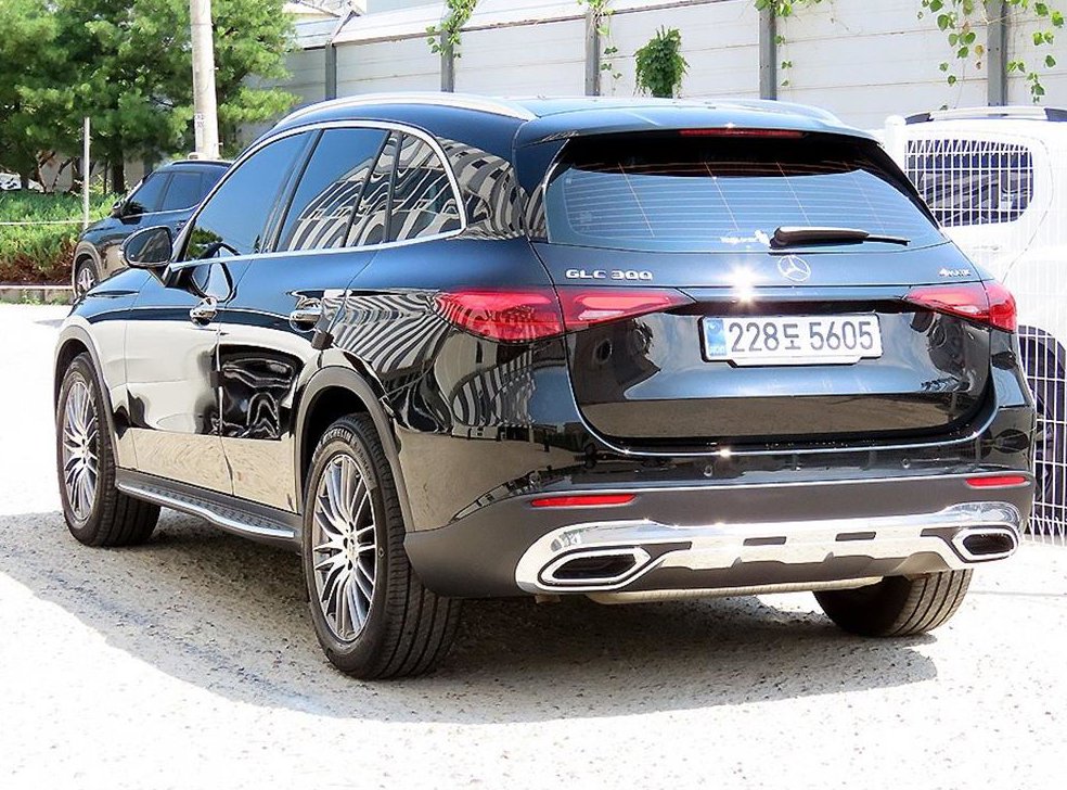 벤츠 GLC 클래스 GLC300 4MATIC 사진 3