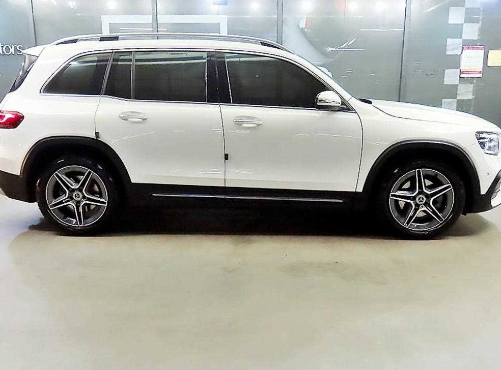 벤츠 GLB 클래스 GLB 250 4MATIC 사진 3