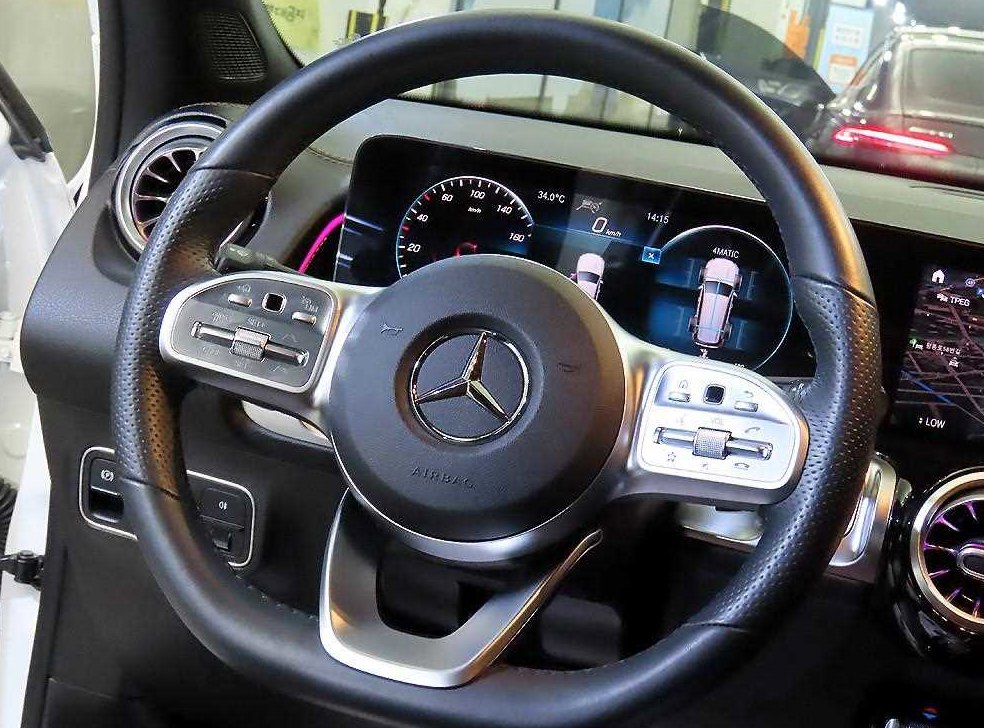 벤츠 GLB 클래스 GLB 250 4MATIC 사진 8