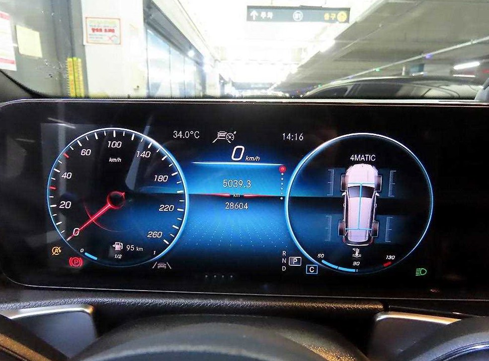 벤츠 GLB 클래스 GLB 250 4MATIC 사진 9