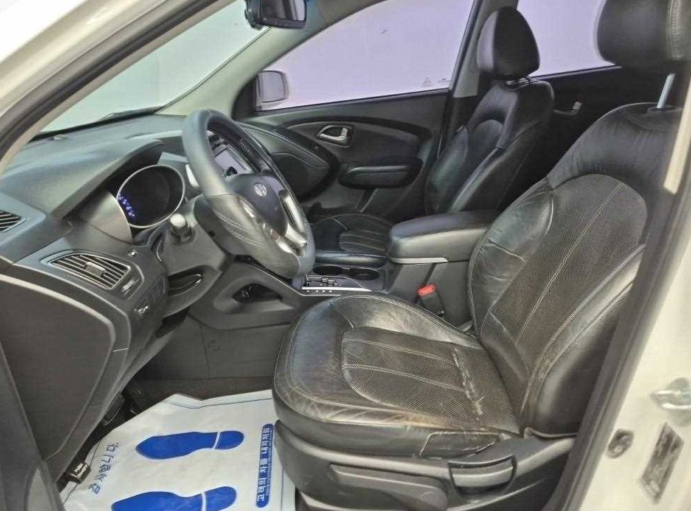 현대 투싼 2WD VGT LX20 사진 11