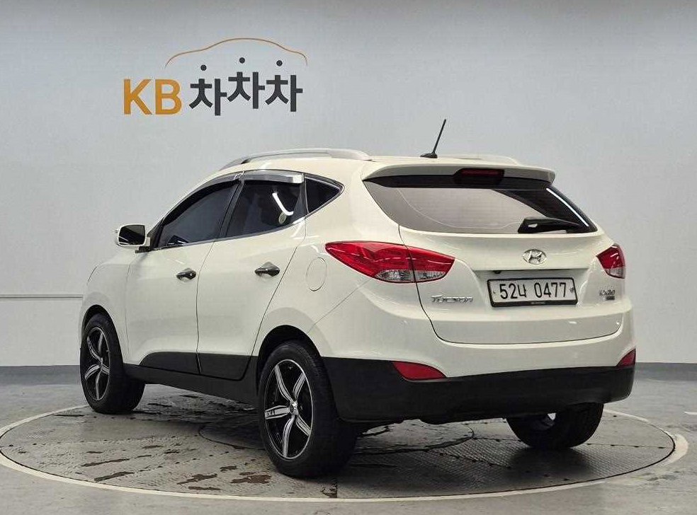 현대 투싼 2WD VGT LX20 사진 2