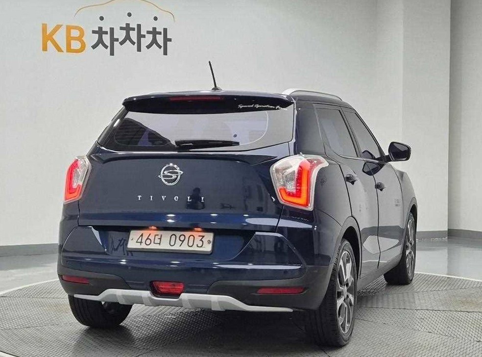 KG모빌리티(쌍용)  티볼리 가솔린 2WD 1.6 LX 사진 3