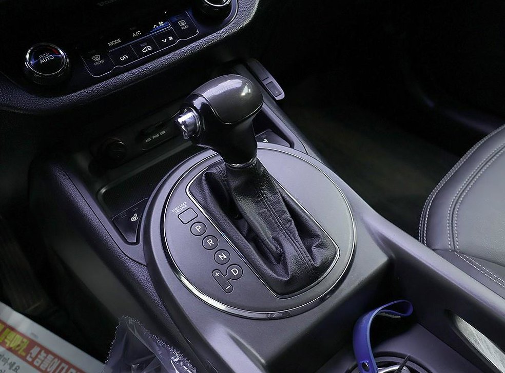 기아 스포티지 2WD TLX 사진 10