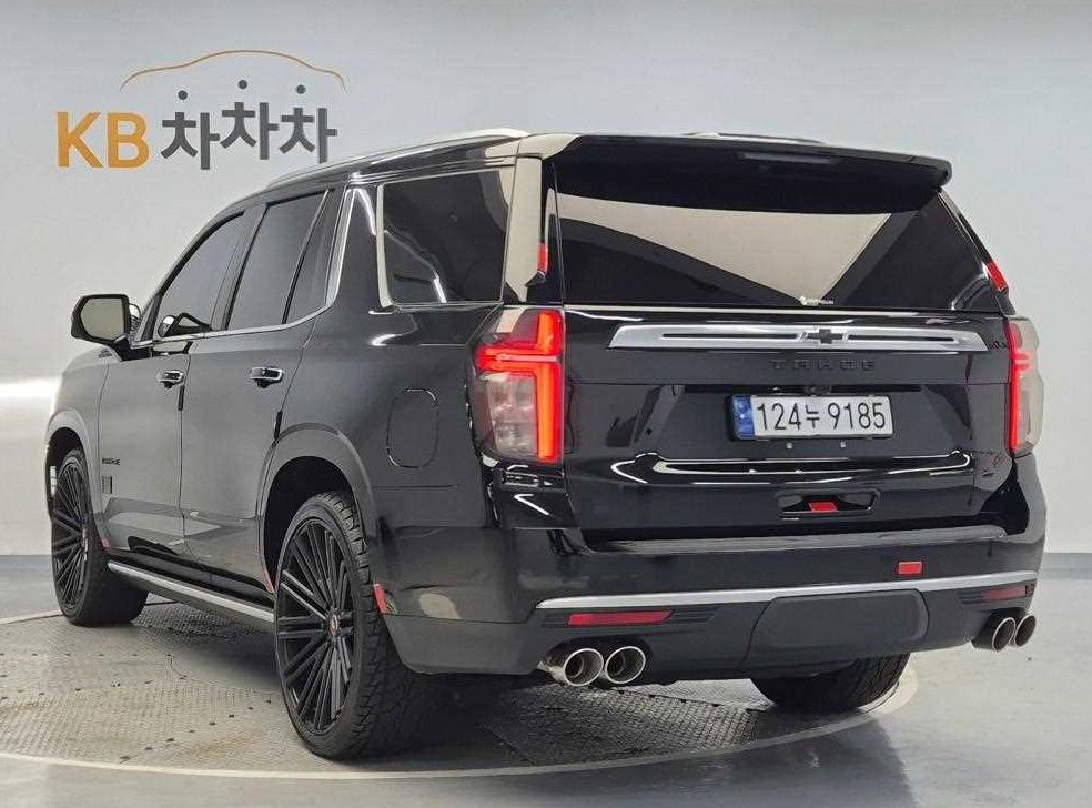 쉐보레 타호 6.2 다크나이트 4WD 사진 2