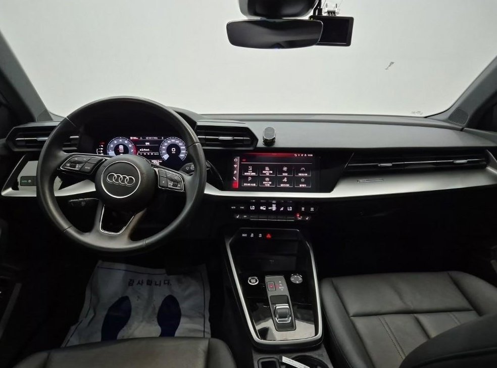 아우디 A3 40 TFSI 사진 7
