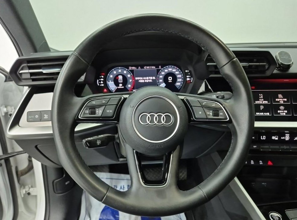 아우디 A3 40 TFSI 사진 9