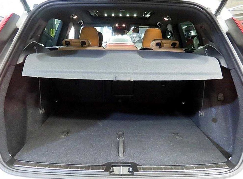 볼보 XC40 B4 AWD 인스크립션 사진 17