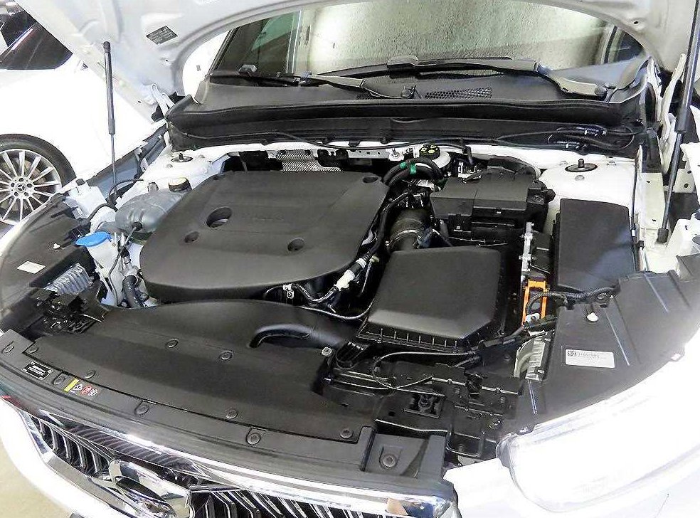 볼보 XC40 B4 AWD 인스크립션 사진 19