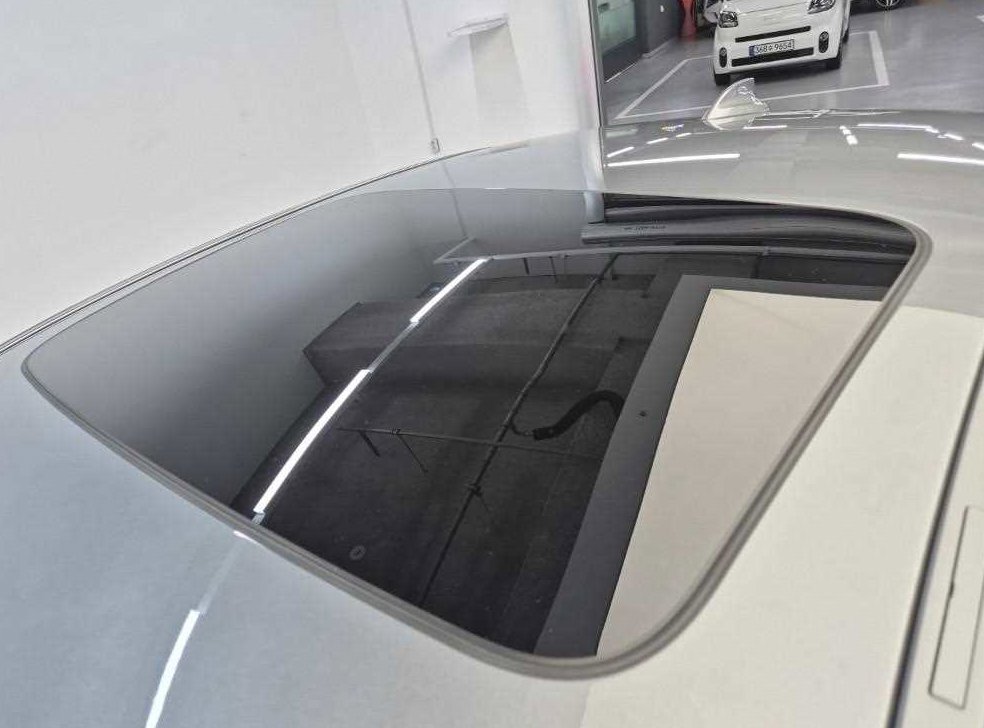 BMW 5시리즈 520i M 스포츠 사진 13