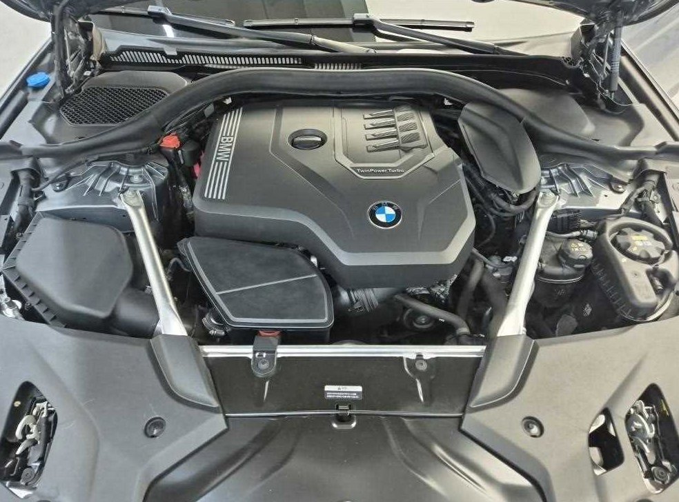 BMW 5시리즈 520i M 스포츠 사진 5