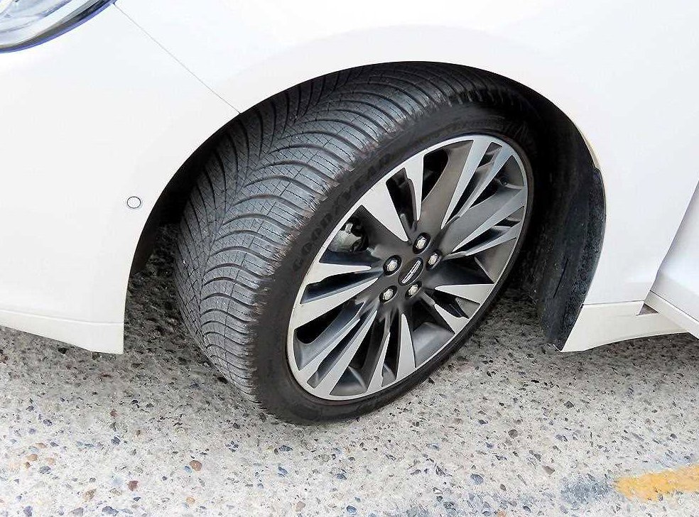 링컨 MKZ 리저브 300A FWD 사진 20