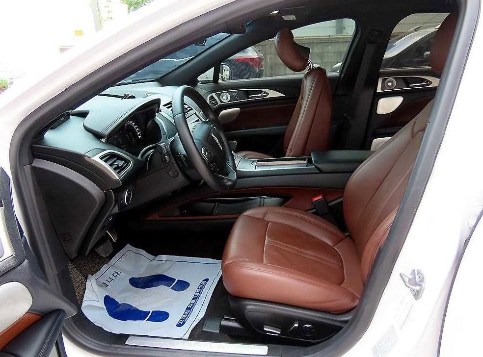 링컨 MKZ 리저브 300A FWD 사진 5